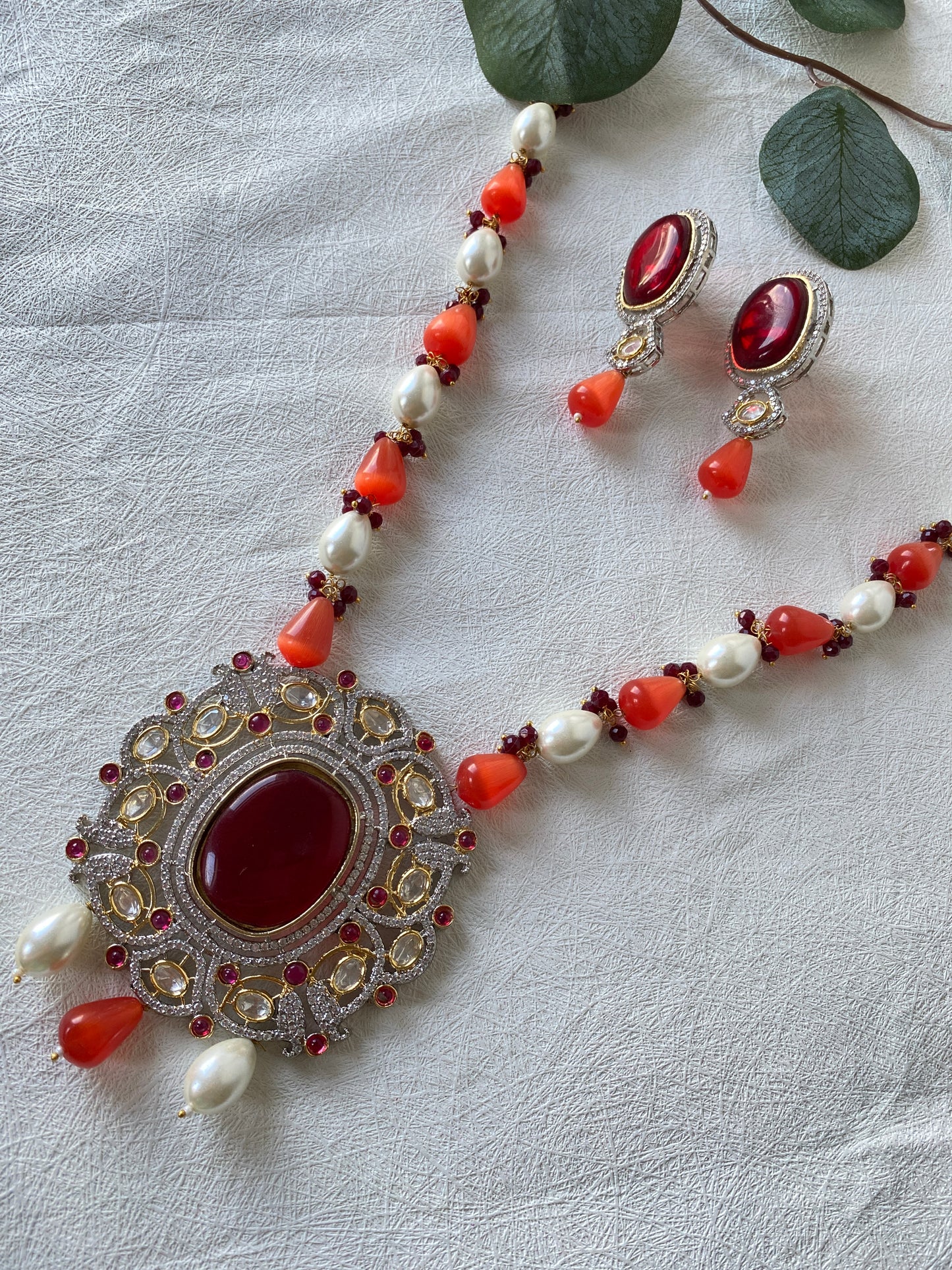 Vianna Necklace set