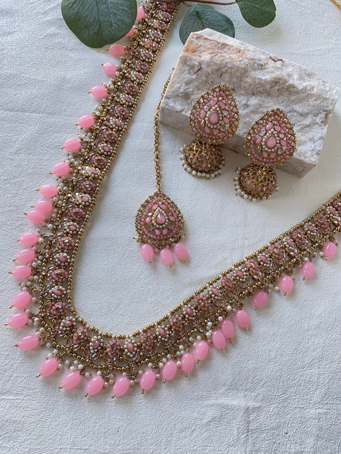 Lily Necklace set